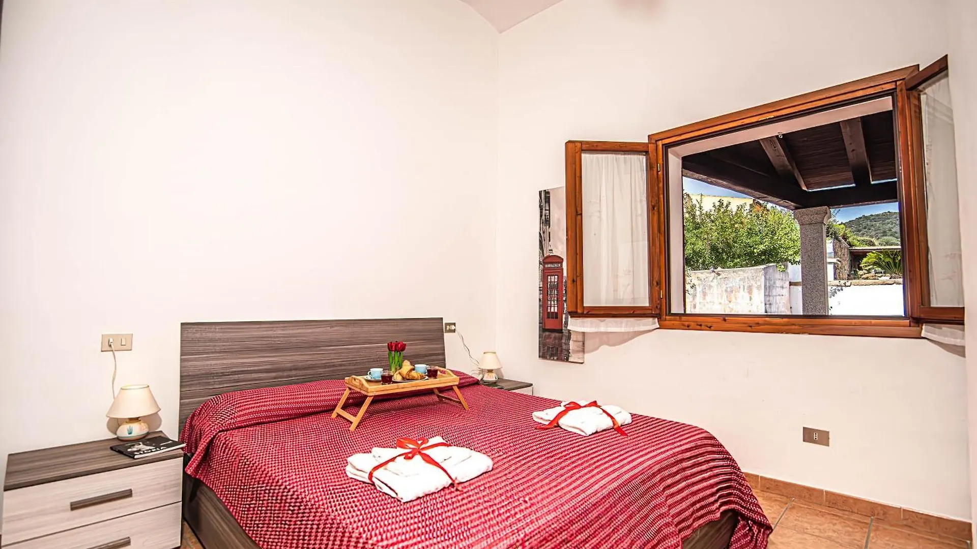 Villa Laura - Happy Rentals Cannigione