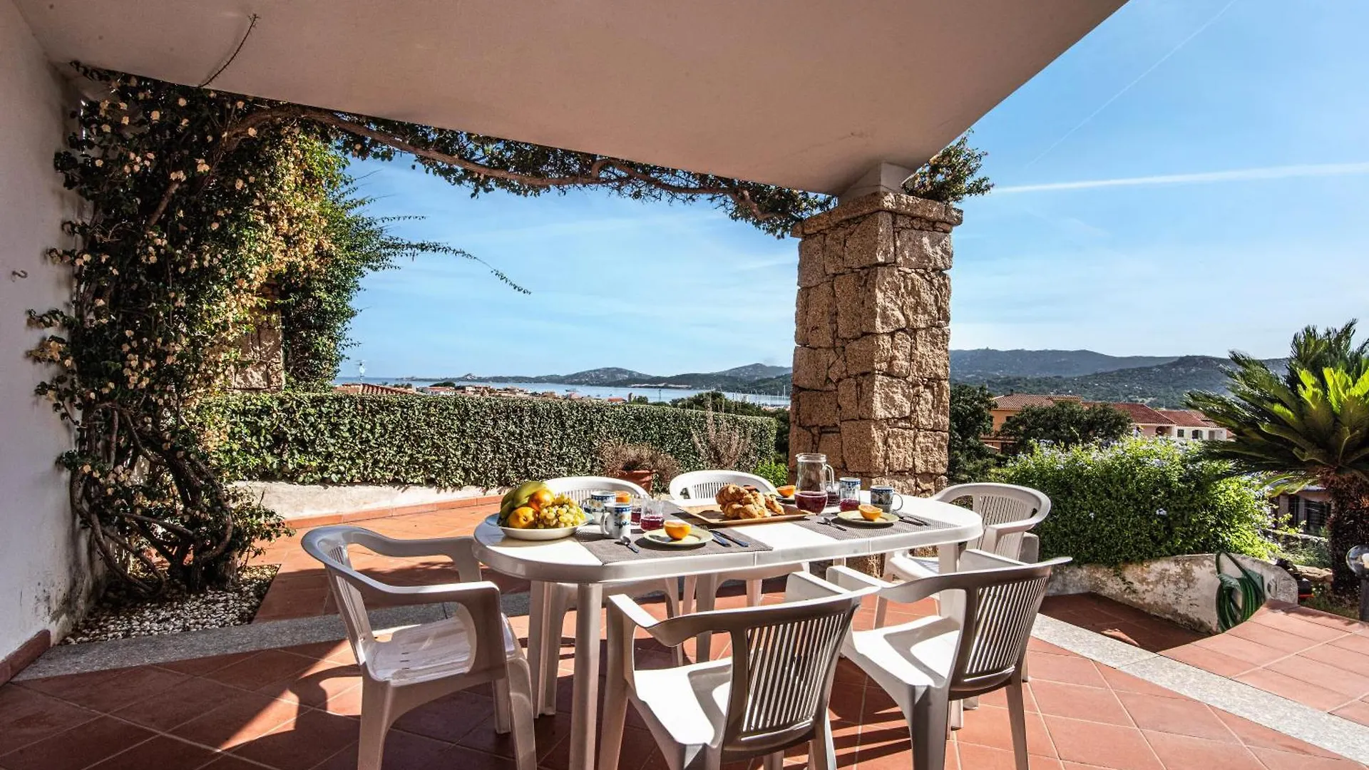 Villa Laura - Happy Rentals Cannigione